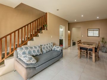 VENTA PH 3 AMB C/ COCHERA-PATIO INTERNO AVELLANEDA