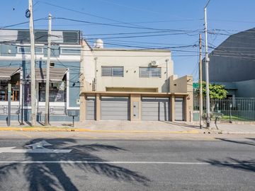 VENTA PH 3 AMB C/ COCHERA-PATIO INTERNO AVELLANEDA