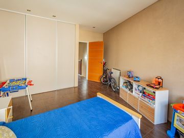 VENTA PH 3 AMB C/ COCHERA-PATIO INTERNO AVELLANEDA