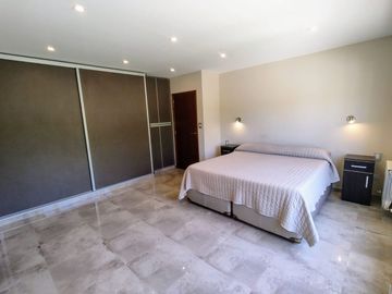 Casa en Venta - Barrio Privado - Vistalba - Luján