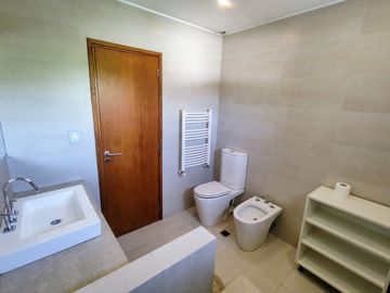 Casa en Venta - Barrio Privado - Vistalba - Luján