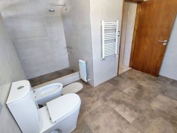 Casa en Venta - Barrio Privado - Vistalba - Luján