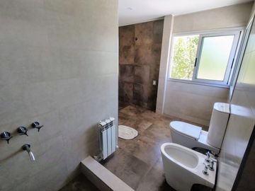 Casa en Venta - Barrio Privado - Vistalba - Luján