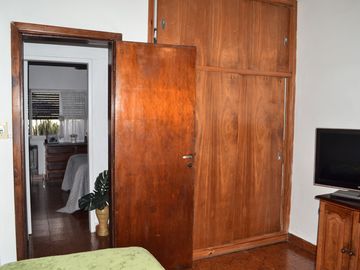 CASA EN VENTA - CLAYPOLE CON QUINCHO Y COCHERA