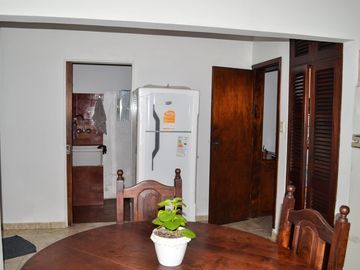 CASA EN VENTA - CLAYPOLE CON QUINCHO Y COCHERA