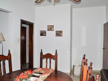 CASA EN VENTA - CLAYPOLE CON QUINCHO Y COCHERA