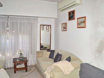 CASA EN VENTA - CLAYPOLE CON QUINCHO Y COCHERA