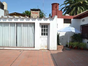 CASA EN VENTA - CLAYPOLE CON QUINCHO Y COCHERA
