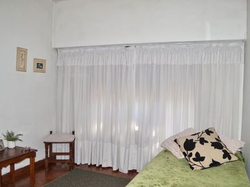 CASA EN VENTA - CLAYPOLE CON QUINCHO Y COCHERA