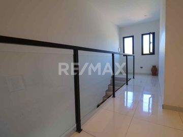 VENTA - CASA 3 DORMITORIOS - NEUQUÉN
