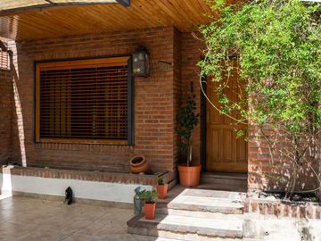 Venta Casa Barrio Murialdo Villa Bosch cochera