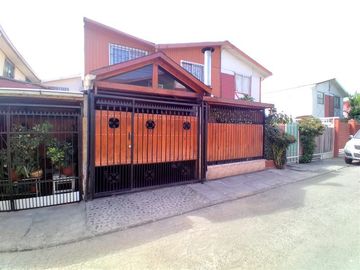 Casa en Venta en Avda. Lo Blanco, Pasaje Ayquina, Lo Moreno, Villa Andina I, El Bosque, RM
