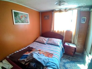 Casa en Venta en Avda. Lo Blanco, Pasaje Ayquina, Lo Moreno, Villa Andina I, El Bosque, RM