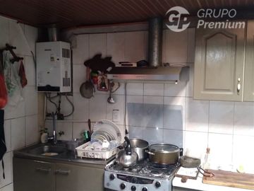 Casa en Venta en Avda. Lo Blanco, Pasaje Ayquina, Lo Moreno, Villa Andina I, El Bosque, RM