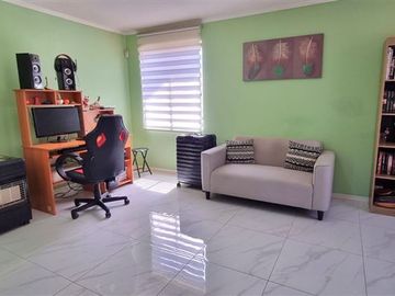 Casa en Venta en Metro Quilín