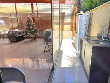 Casa en Venta en Metro Quilín