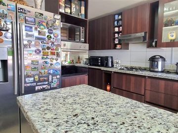 Casa en Venta en Metro Quilín