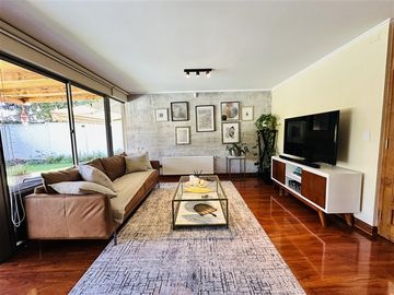 Casa en Venta en Condominio Cousiño Macul
