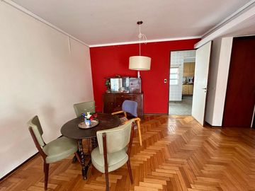 Depto 4 amb con dep venta  Almagro a Refaccionar