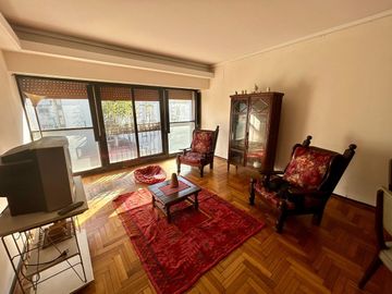 Depto 4 amb con dep venta  Almagro a Refaccionar