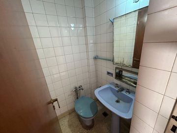 Depto 4 amb con dep venta  Almagro a Refaccionar