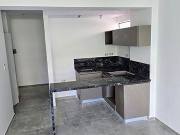 Venta Monoambiente divisible con Balcón en Flores