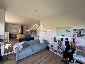 ESTUPENDA CASA 5 DORM + SERV. PISCINA Y QUINCHO LOS BOSQUES