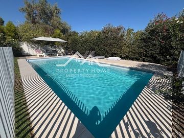 ESTUPENDA CASA 5 DORM + SERV. PISCINA Y QUINCHO LOS BOSQUES