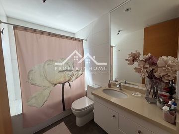 ESTUPENDA CASA 5 DORM + SERV. PISCINA Y QUINCHO LOS BOSQUES