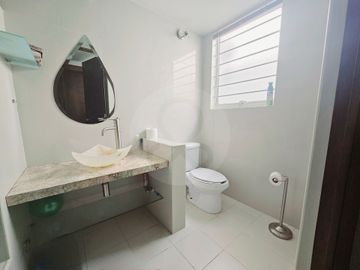 Casa en condominio en venta en Lomas de las Aguilas