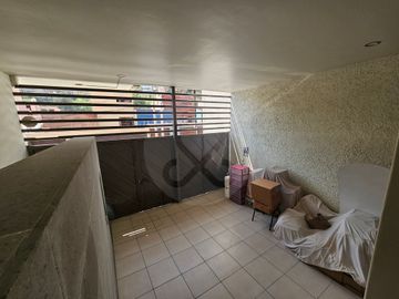Casa en condominio en venta en Lomas de las Aguilas