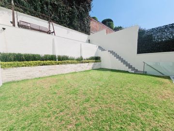 Casa en condominio en venta en Lomas de las Aguilas
