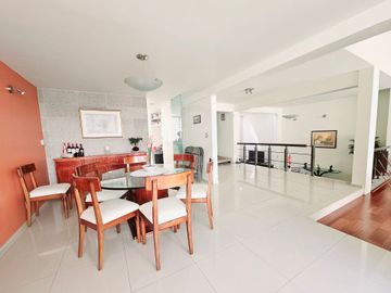 Casa en condominio en venta en Lomas de las Aguilas