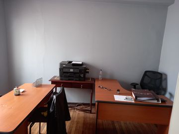 CASA COMERCIAL 4 DOR 3 BAÑOS A PASOS DE LA ALAMEDA