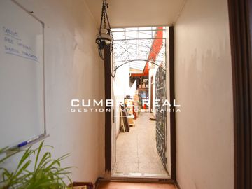 VENTA CASA EN SANTIAGO HERRERA CON ROSAS