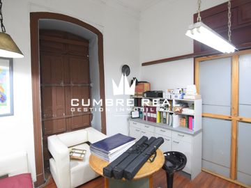 VENTA CASA EN SANTIAGO HERRERA CON ROSAS