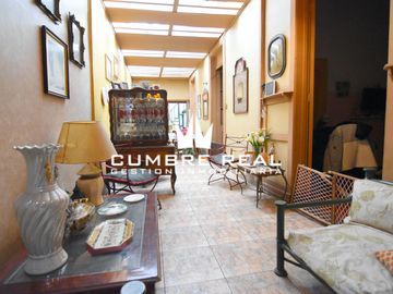 VENTA CASA EN SANTIAGO HERRERA CON ROSAS