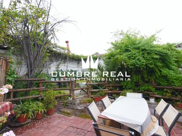 VENTA CASA EN SANTIAGO HERRERA CON ROSAS
