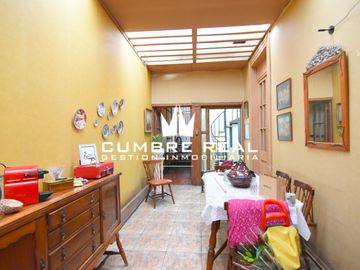 VENTA CASA EN SANTIAGO HERRERA CON ROSAS