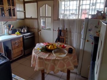 DEPARTAMENTO DUPLEX BARRIO REPUBLICA