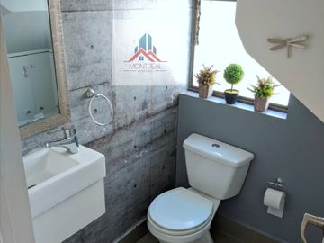 CASA ESTILO MEDITERRANEO AL INTERIOR DE CONDOMINIO