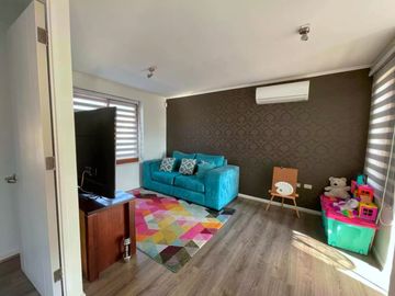 EN VENTA GRAN CASA MEDITERRANEA, AMPLIO TERRENO
