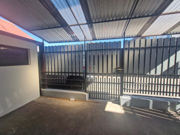 SE VENDE CASA PASAJE 4 RAÚL GRANFELDT BUSTAMANTE CORONEL