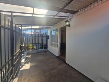 SE VENDE CASA PASAJE 4 RAÚL GRANFELDT BUSTAMANTE CORONEL