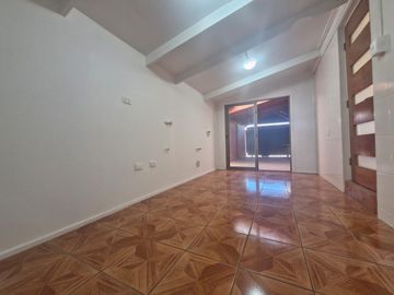 SE VENDE CASA PASAJE 4 RAÚL GRANFELDT BUSTAMANTE CORONEL