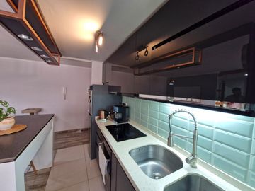 EN VENTA HERMOSO  DEPARTAMENTO ESTILO MODERNO,  PENCO