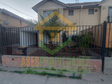 OPORTUNIDAD DE CASA EN VENTA EN MAIPU 3D 3B