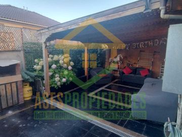 OPORTUNIDAD DE CASA EN VENTA EN MAIPU 3D 3B