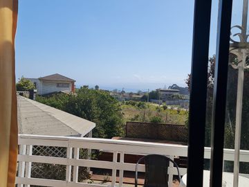 INCREIBLE CASA EN VENTA, ALGARROBO 6D 3B 4E