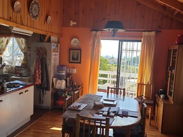 INCREIBLE CASA EN VENTA, ALGARROBO 6D 3B 4E